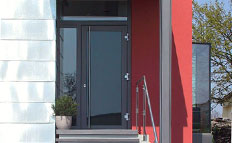 tl_files/content/projekte/buerogebaude/WEB_EBNER/BV-Ebner-eingang-gutTH.jpg