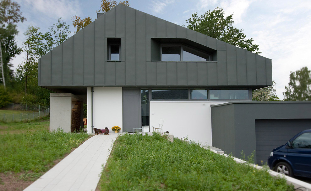 tl_files/content/projekte/haeuser/haus_z/hausz-suedost.jpg